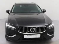 Gebraucht Volvo V60 Core 350 PS (257 kW) 2025 Schwarz Kombi
