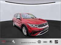 Gebraucht VW Tiguan Allspace Elegance 150 PS (110 kW) 2023 Kings red metallic SUV