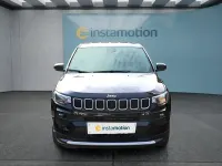 Gebraucht Jeep Compass 131 PS (96 kW) 2024 Schwarz SUV