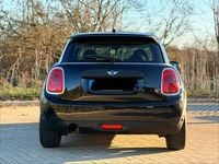 Usado Mini Cooper Coupé 102 HP (75 kW) 2017 Preto Coupé