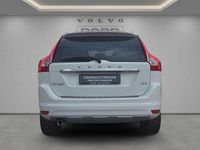 Gebraucht Volvo XC60 Kinetic 150 PS (110 kW) 2016 Ice white, solid / solid SUV