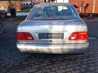 Gebraucht Mercedes E280 Elegance 204 PS (150 kW) 1999 Limousine
