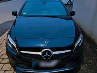 Gebraucht Mercedes A200 136 PS (100 kW) 2018 Blau Limousine