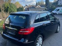 Gebraucht Mercedes B180 109 PS (80 kW) 2012 Schwarz Van / Kleinbus