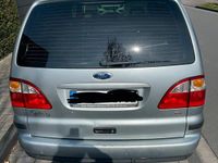 Gebraucht Ford Galaxy 116 PS (85 kW) 2004 Silber Van / Kleinbus