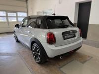 Gebraucht Mini Cooper 136 PS (100 kW) 2020 White silver Kleinwagen