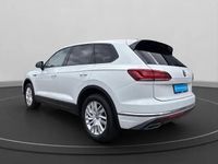 Gebraucht VW Touareg Basis 231 PS (169 kW) 2020 Weiß SUV