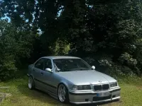 Gebraucht BMW 318 140 PS (102 kW) 1997 Silber Limousine