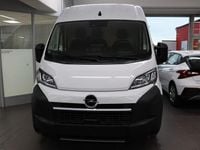Gebraucht Opel Movano 140 PS (102 kW) 2024 Cassablanca white Van