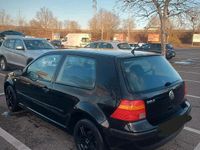 Gebraucht VW Golf IV 75 PS (55 kW) 2002 Schwarz Kleinwagen