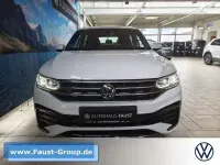 Gebraucht VW Tiguan R-line 150 PS (110 kW) 2023 Weiß SUV