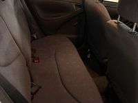 Gebraucht Toyota Yaris 86 PS (63 kW) 2002 Grau Limousine
