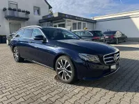 Gebraucht Mercedes E300 306 PS (225 kW) 2020 Blau Kombi