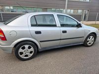 Gebraucht Opel Astra 75 PS (55 kW) 2000 Silber Limousine