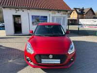 Gebraucht Suzuki Swift Comfort+ 111 PS (81 kW) 2017 Rot Limousine