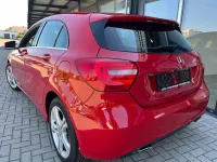 Gebraucht Mercedes A180 122 PS (89 kW) 2013 Rot Limousine