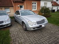 Gebraucht Mercedes E200 Classic 163 PS (119 kW) 2004 Silber Limousine
