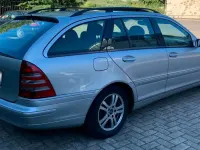 Gebraucht Mercedes C220 Elegance 143 PS (105 kW) 2003 Silber Kombi