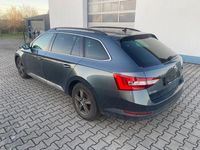 Gebraucht Skoda Superb Ambition 150 PS (110 kW) 2017 Grau Kombi