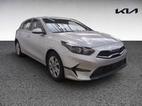 Second-hand Kia Ceed Vision 140 CP (102 kW) 2025 Argintiu Hatchback