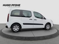 Gebraucht Peugeot TePee Active 120 PS (88 kW) 2015 Ewp lack weiss banquise Kombi