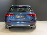 Gebraucht Mercedes C300 Avantgarde 197 PS (144 kW) 2024 Blau Kombi
