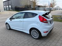 Gebraucht Ford Fiesta ST-Line 97 PS (71 kW) 2012 Weiß Kleinwagen