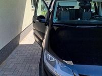 Second-hand VW Sharan 140 CP (102 kW) 2011 Negru Monovolum