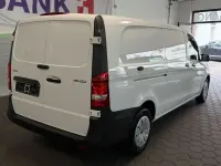 Gebraucht Mercedes Vito 163 PS (119 kW) 2021 Arktikweiss Van