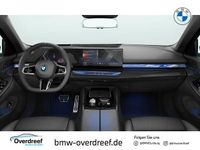 Neu BMW 550e Performance 489 PS (359 kW) 2026 Schwarz Kombi