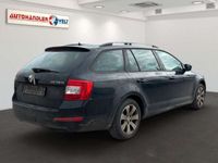 gebraucht Skoda Octavia Kombi 1.6 TDI Elegance Automatik SHZ Nav