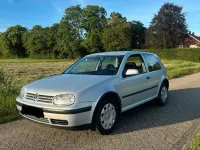 Gebraucht VW Golf IV 91 PS (66 kW) 2001 Silber Kleinwagen