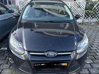 Gebraucht Ford Focus Trend 101 PS (74 kW) 2014 Schwarz Kombi