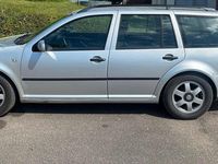 Second-hand VW Golf IV 101 CP (74 kW) 2002 Argintiu Break