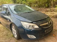 Gebraucht Opel Astra Sport 110 PS (80 kW) 2012 Blau Limousine
