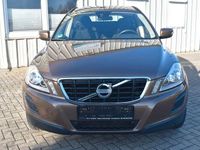 Gebraucht Volvo XC60 Kinetic 163 PS (119 kW) 2011 Braun SUV