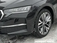 Gebraucht Skoda Octavia Selection 150 PS (110 kW) 2024 Blackmagic perleffekt Kombi