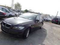 gebraucht BMW 318 318 i XENON SHZ PDC SCHIEBEDACH SCHECKHEFT