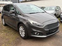 Gebraucht Ford S-MAX Titanium 179 PS (131 kW) 2017 Grau Van / Kleinbus