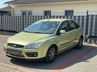 Second-hand Ford Focus 110 CP (80 kW) 2007 Verde Hatchback