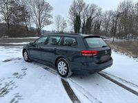 Gebraucht VW Passat 150 PS (110 kW) 2017 Andere farben Kombi