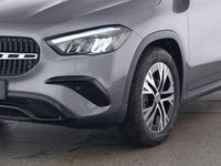 Gebraucht Mercedes GLA220 Progressive 190 PS (139 kW) 2024 Mountain grau (metallic) SUV