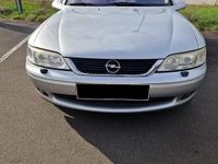 Gebraucht Opel Vectra 147 PS (108 kW) 2001 Silber Coupé