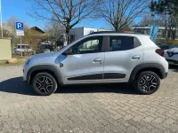 Używany Dacia Spring Extreme 47 kW (65 KM) 2024 Srebrny Hatchback