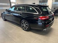 Gebraucht Mercedes E300 194 PS (142 kW) 2022 Schwarz Limousine