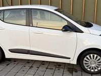 Gebraucht Hyundai i10 Edition 67 PS (49 kW) 2014 Weiß Kleinwagen