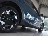 Neu Kia Stonic 101 PS (74 kW) 2026 Blau SUV