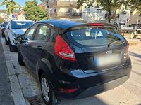 Gebraucht Ford Fiesta 85 PS (62 kW) 2011 Blau Kleinwagen