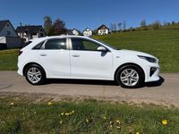 Gebraucht Kia Ceed Vision 140 PS (102 kW) 2021 Weiß Kleinwagen