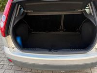 Gebraucht Ford Fiesta 60 PS (44 kW) 2006 Silber Kleinwagen